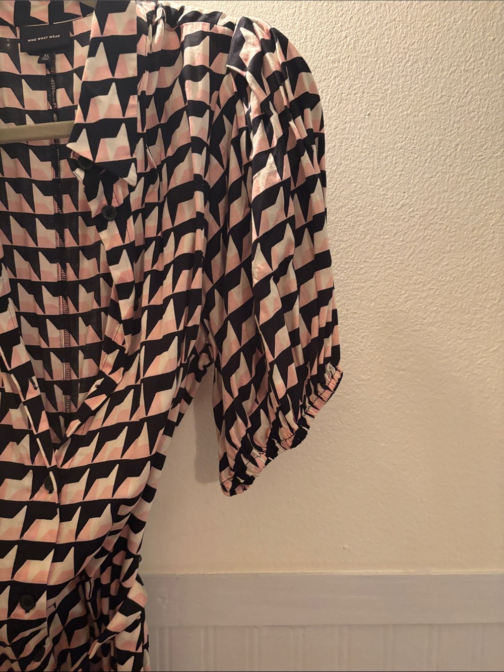 Who What Wear Pink & Black Geometric Wrap Midi Dress - Picture 5 of 8